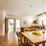Exclusiv Panorama Spa Das Schiller דירה
