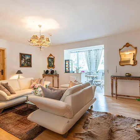 Exclusiv Panorama Schiller Apartman