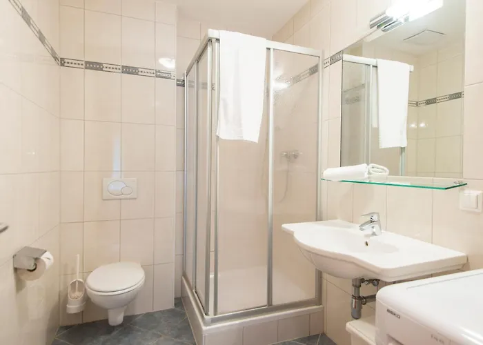 Exclusive Panorama Schiller